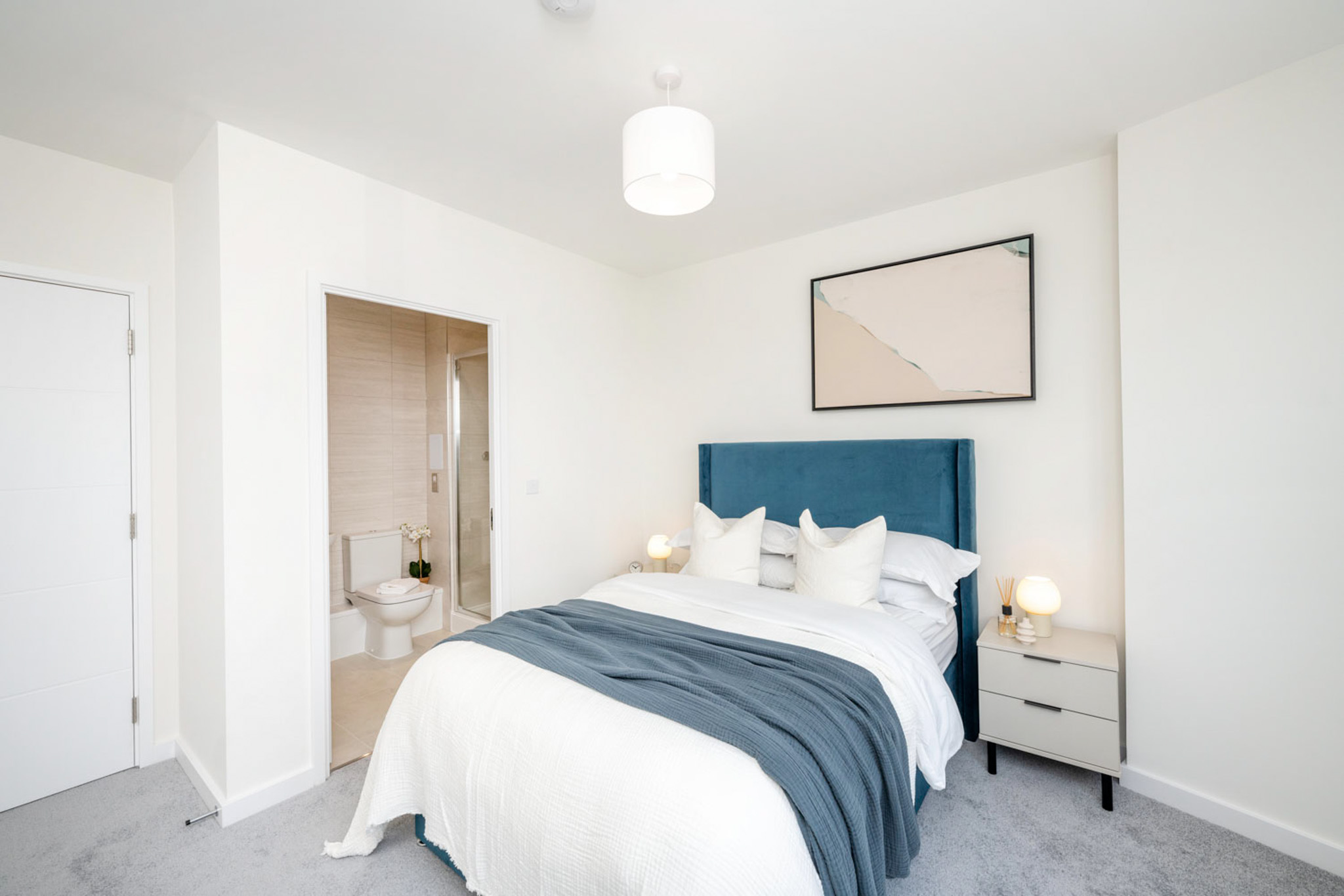 2 Bedroom Apartments